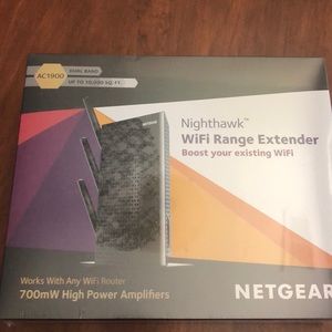 NETGEAR Nighthawk AC 1900 WiFi Range Extender.